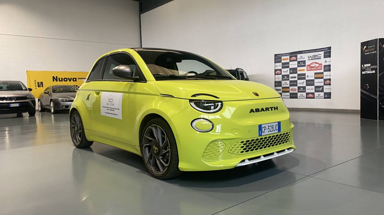 ABARTH 500e Scorpionissima
